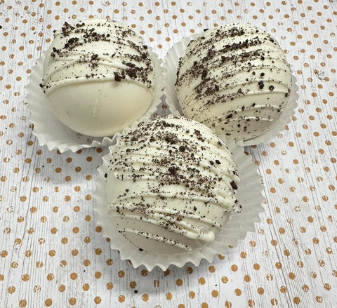 Cookies n' Cream Cocoa Bombs